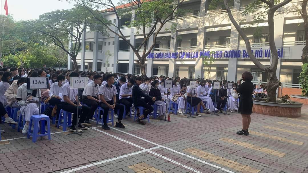 Bản lĩnh tuổi Teen