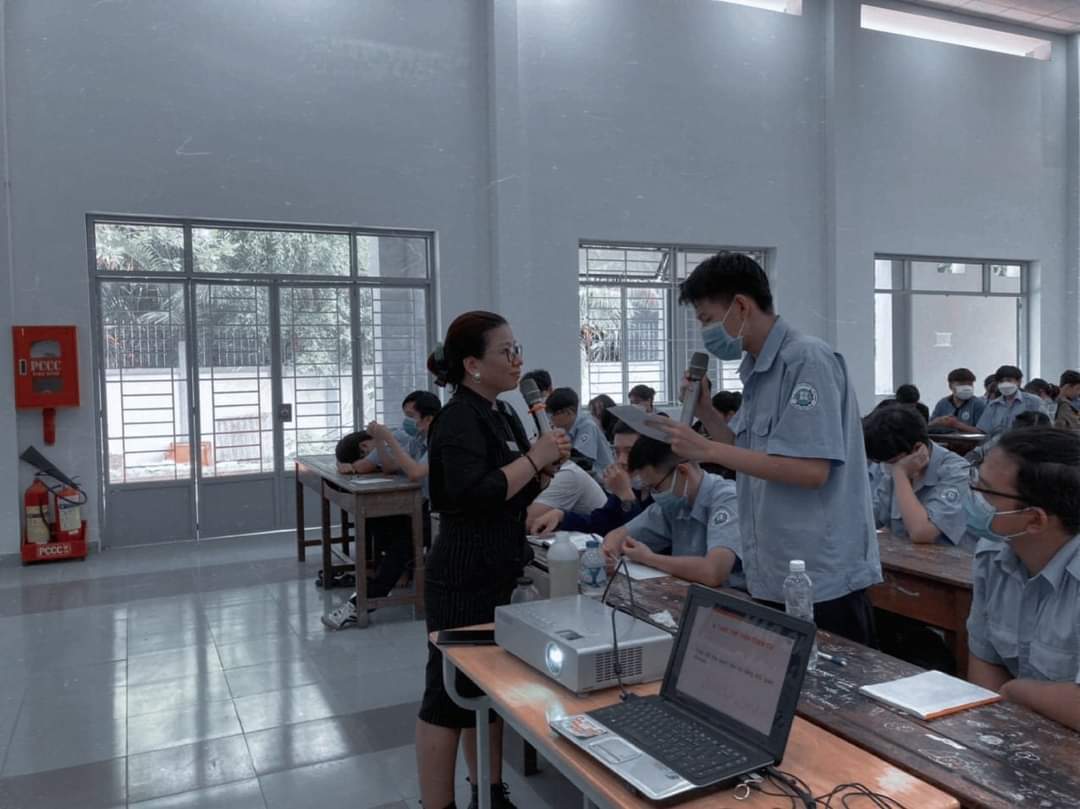 Bản lĩnh tuổi Teen